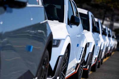 After Mercedes Fire, EV Owners Want to Know What Battery They Have