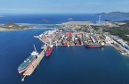 With domestic dockyards fully booked, Korean shipbuilders turn overseas