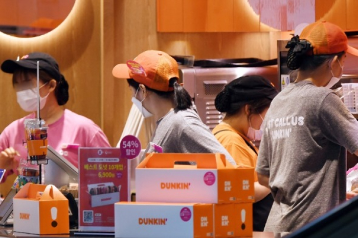 Time to spend again: Korean shoppers loosen purse strings on luxuries, hotels