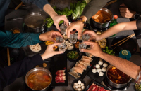 Korean dining chains sweep across US, boon for K-sauce